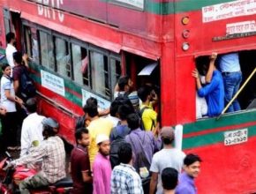 বিআরটিসির বাসে শিক্ষার্থীদের হাফ ভাড়া